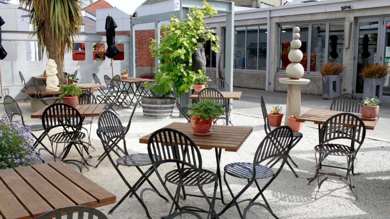 From Cafés in Auckland to Bistros in Dunedin: Video Marketing That Connects With Diners