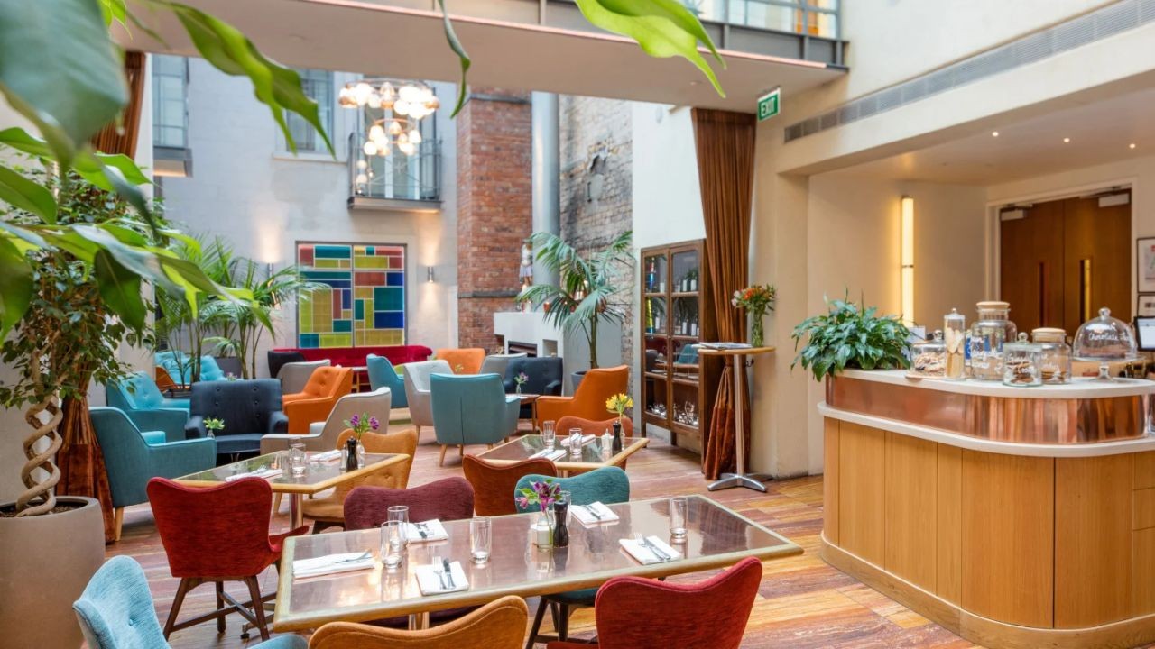 How Boutique Hotels Use New Zealand Video Platform to Showcase Amenities and Atmosphere