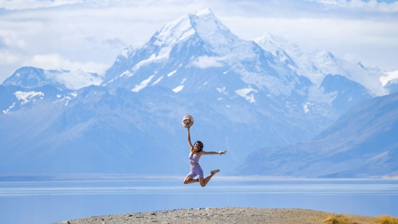 Why North vs South Island Videos Help Travellers Plan the Perfect NZ Trip