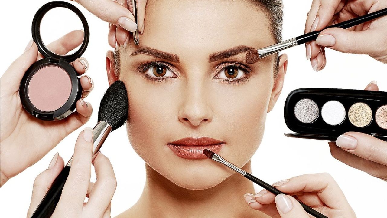 Makeup & Cosmetics Video Guides Helping New Zealanders Perfect Their Look