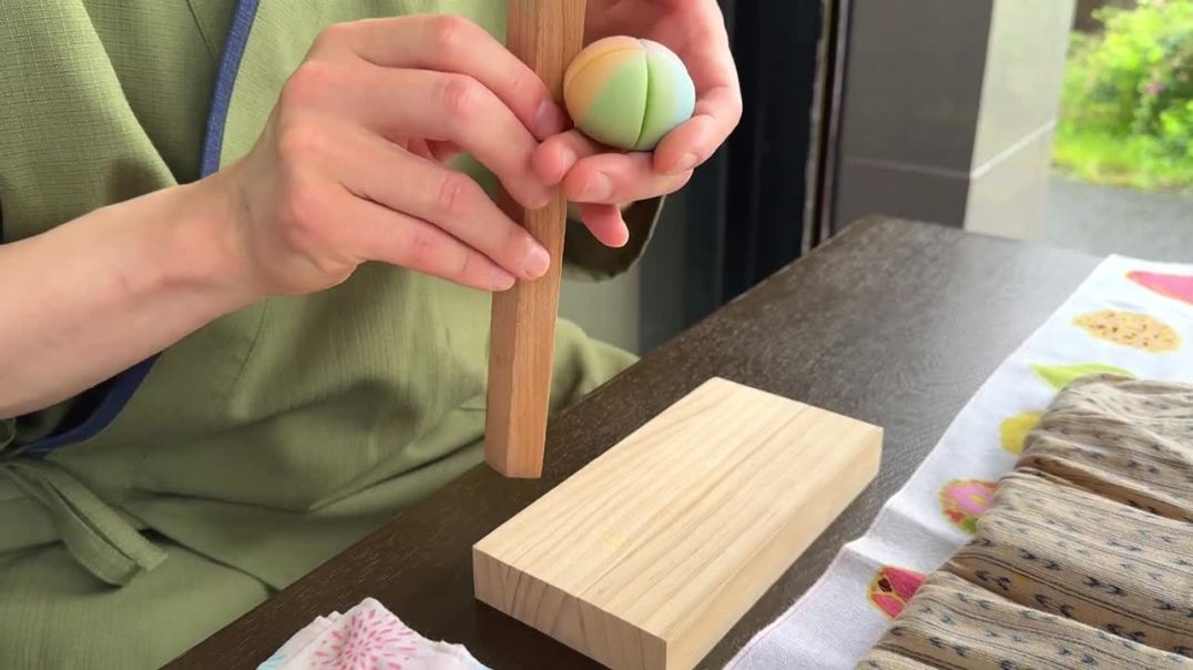 Japan’s Master Wagashi Artisans Craft Colorful Traditional Sweets