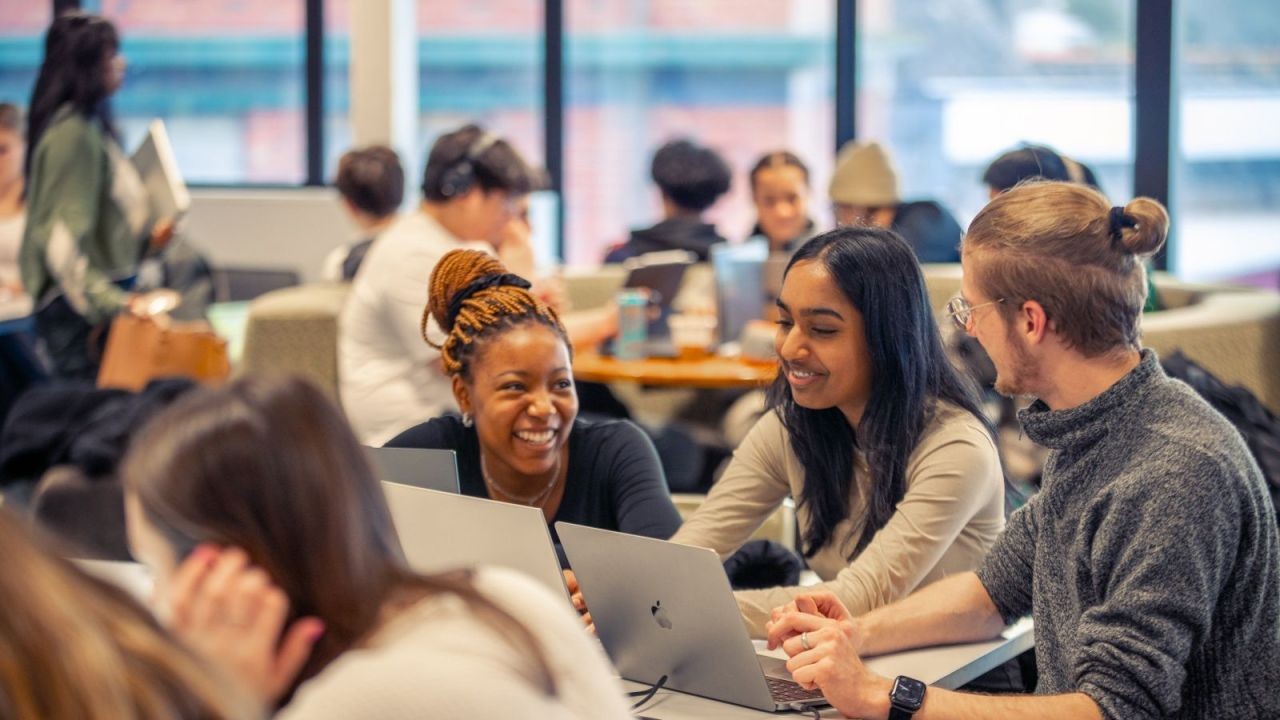 University Course & Program Overview Videos in Australia