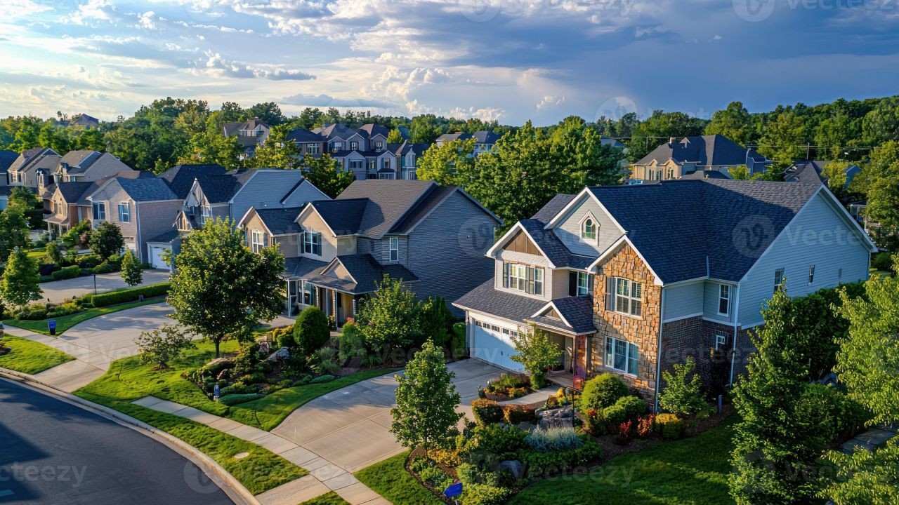 Capturing Neighborhood & Community Highlights in AU Property Videos