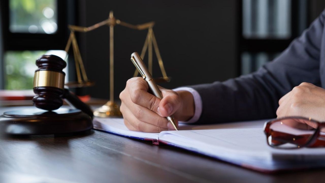 Video Marketing Strategies for Australian Legal and Advisory Firms