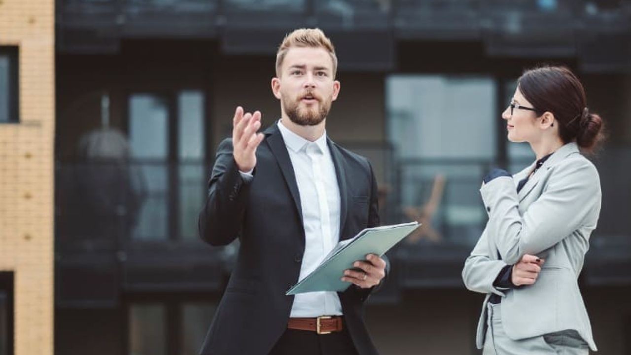 How Video Enhances Agent-Developer Collaboration in Australia