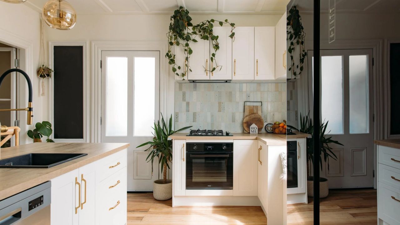 How Video Reports Track Commercial Property Market Movements in AU