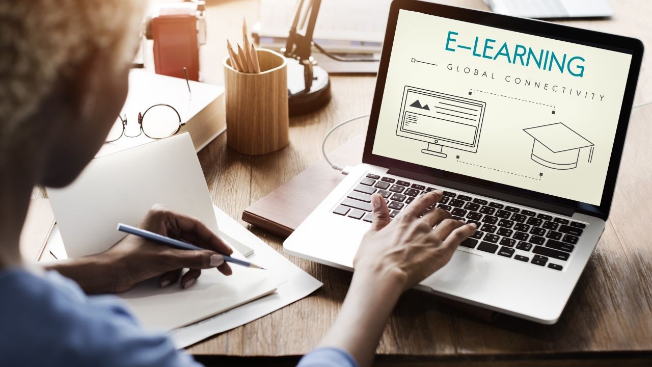 How Video-Based Online Courses Improve Outcomes in Australia