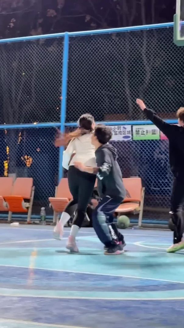 How Would You Defend This Play? 🏀🔥