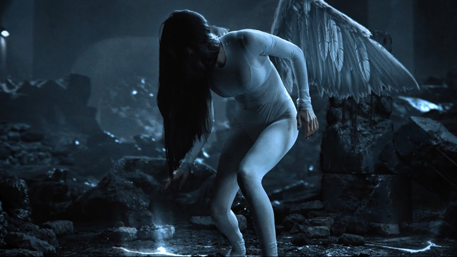 POPPY – Bruised Sky | Official Music Video