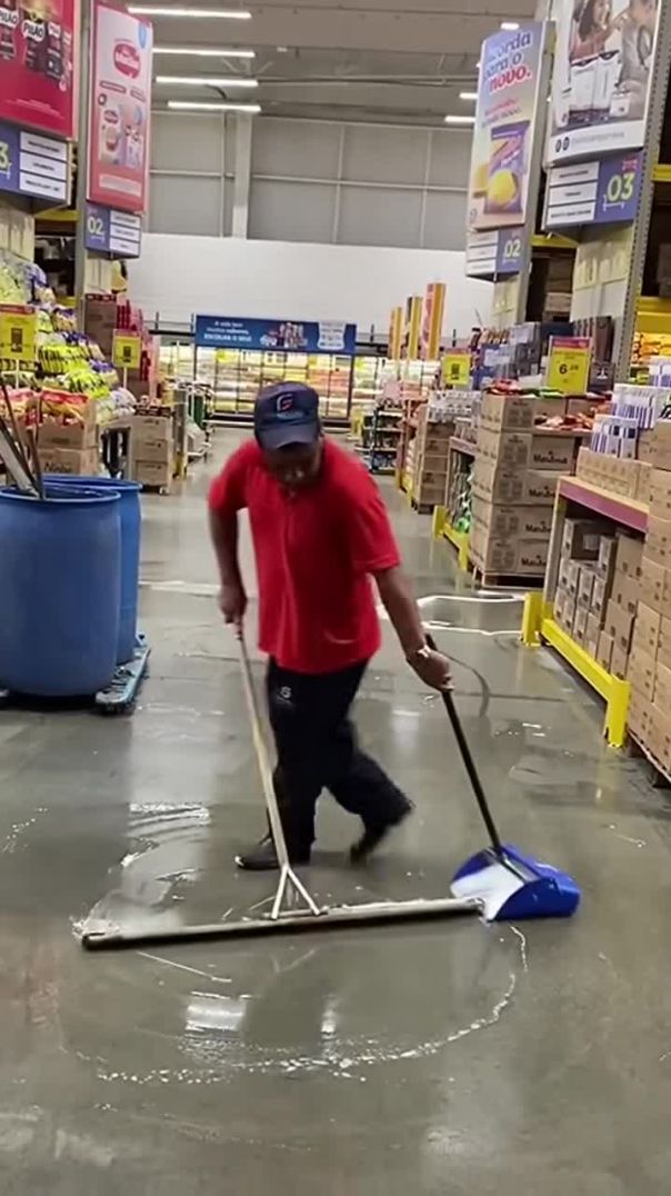 Now That Is Real Work Agility! 💪🧹