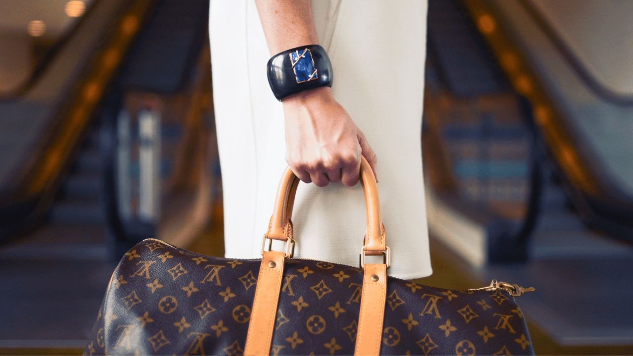 Why Luxury Brands Command Higher Prices – The Psychology Behind It – (And the Smartest Way to Take Advantage)