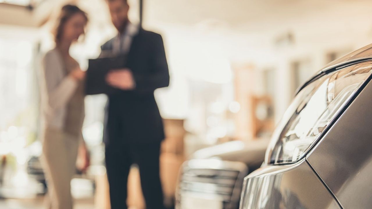 Buying New vs. Buying Second-Hand: Are Aussies Finally Embracing Thrifting? – A Must-Watch Trend in the Aussie Market