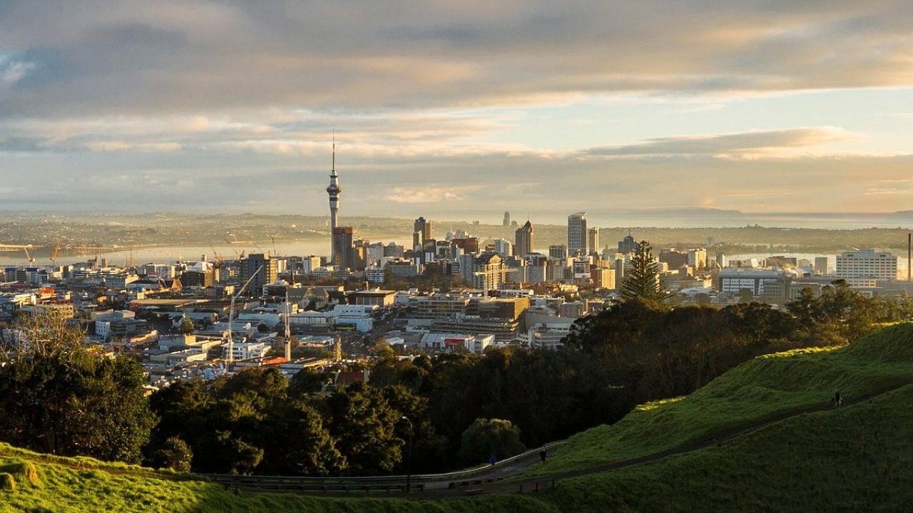 Is Auckland a Good Place to Live in 2026? Pros, Cons, and Local Insights