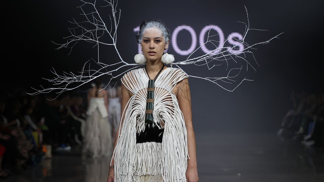 The resurgence of traditional Māori weaving in contemporary fashion – Why It Matters More Than Ever in NZ