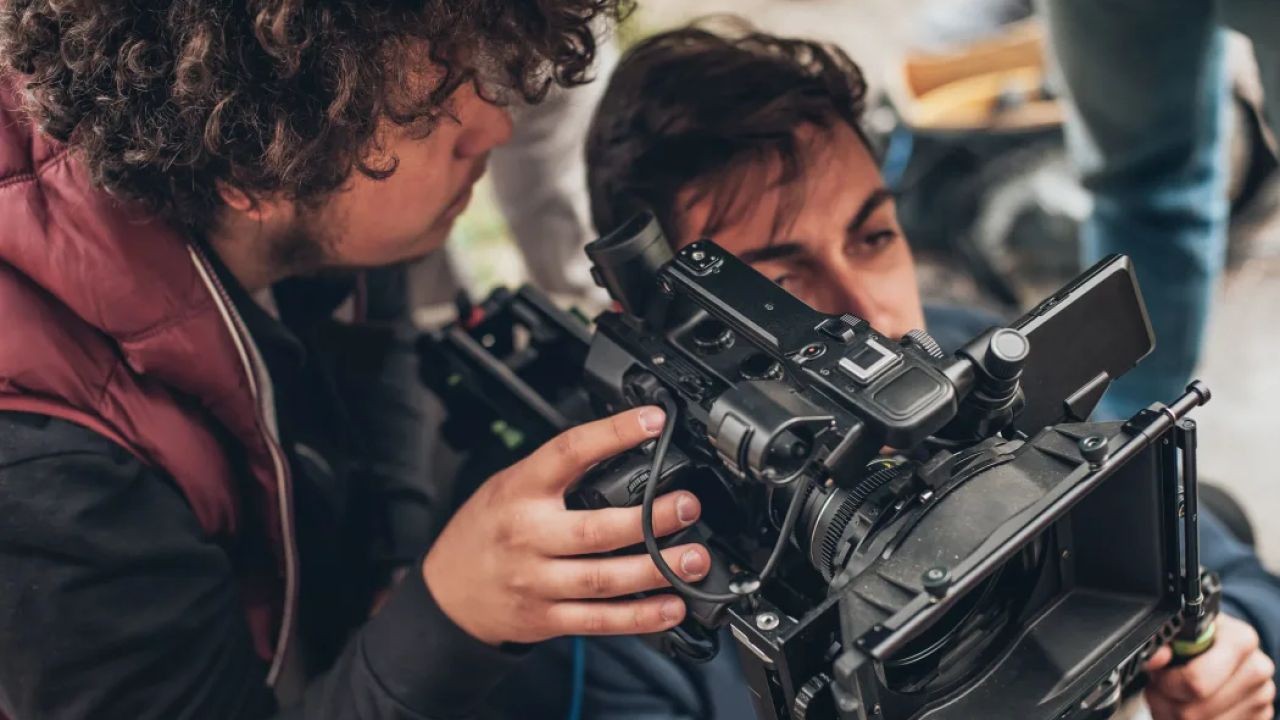 New Zealand's film industry beyond "The Lord of the Rings". – The Untold Story Behind Its Rise in NZ