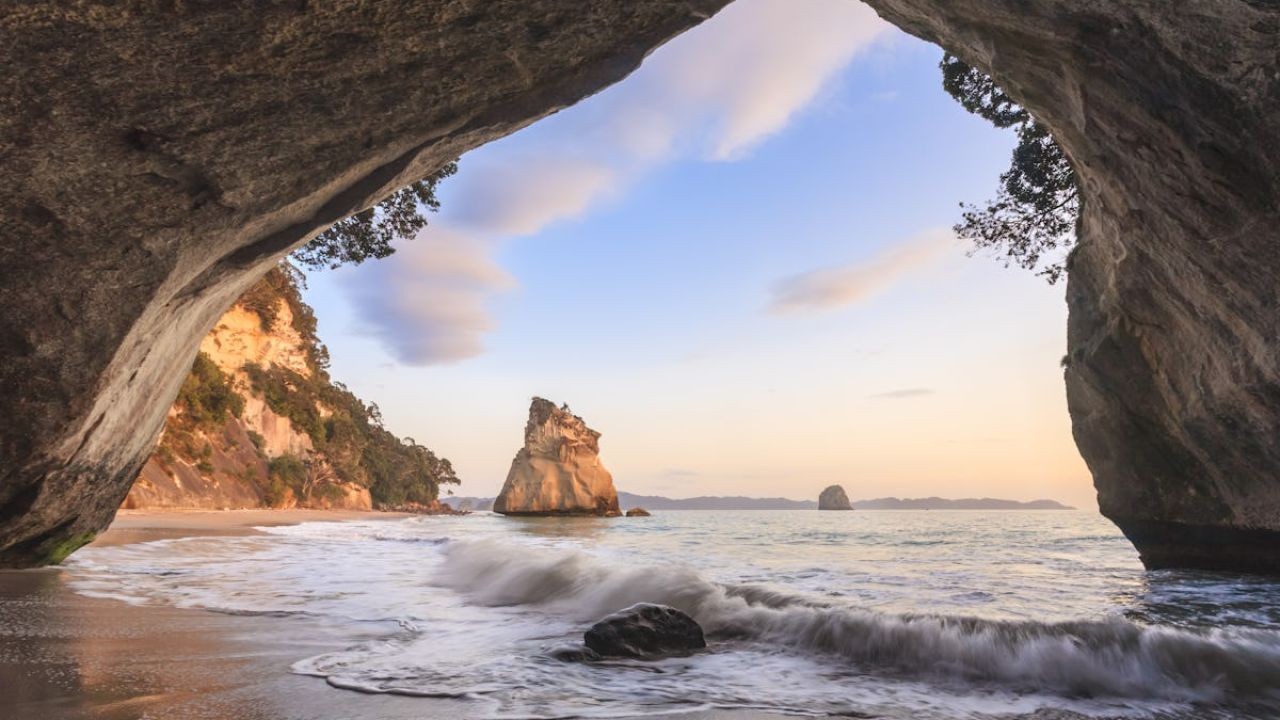 Why Some Popular Australian Travel Spots Are No Longer Safe – The Secret Behind Its Growth in Australia