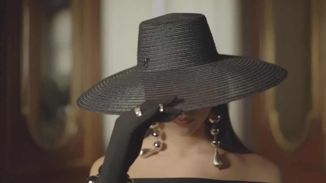 CERVIN Bas Nylon Couture et Porte-Jarretelles – Saint Valentin