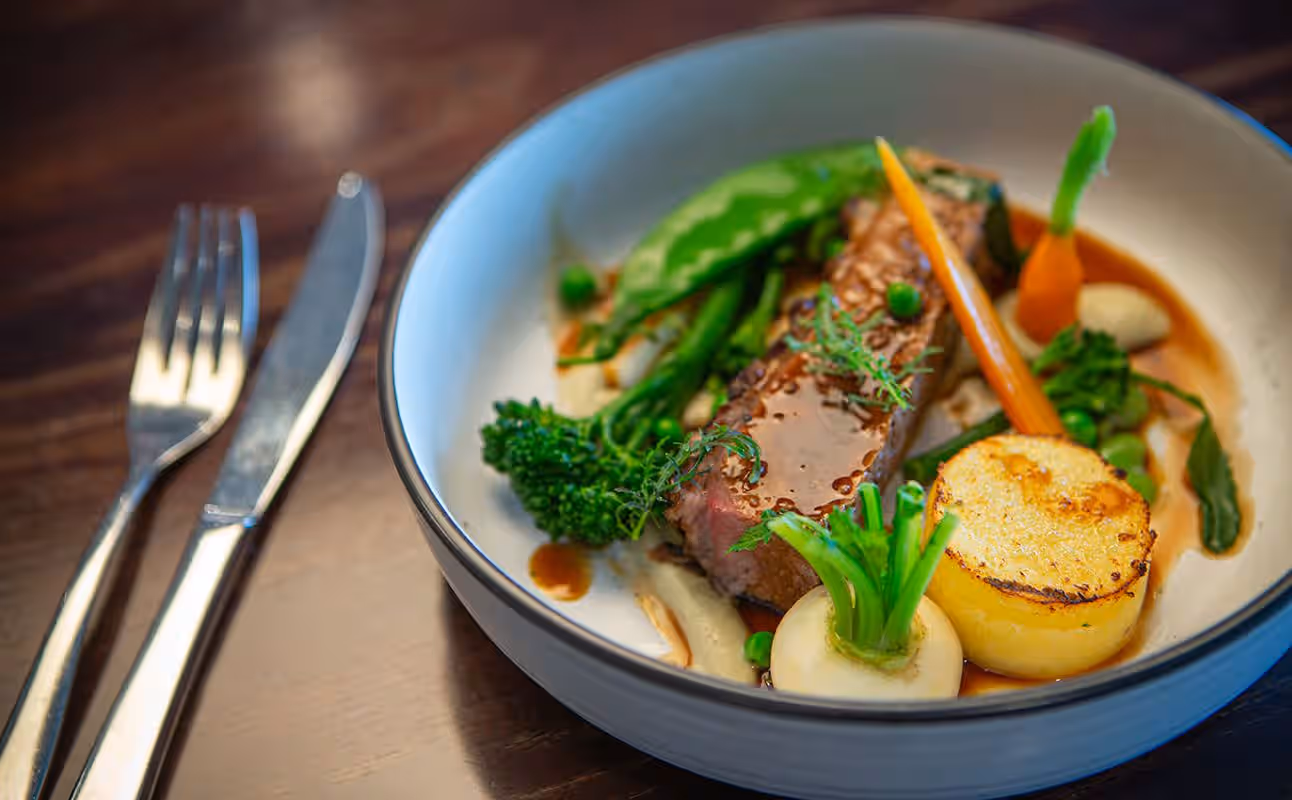 Kiwi Cuisine: Fusion and Traditional Flavors – The New Zealand Angle You’ve Overlooked