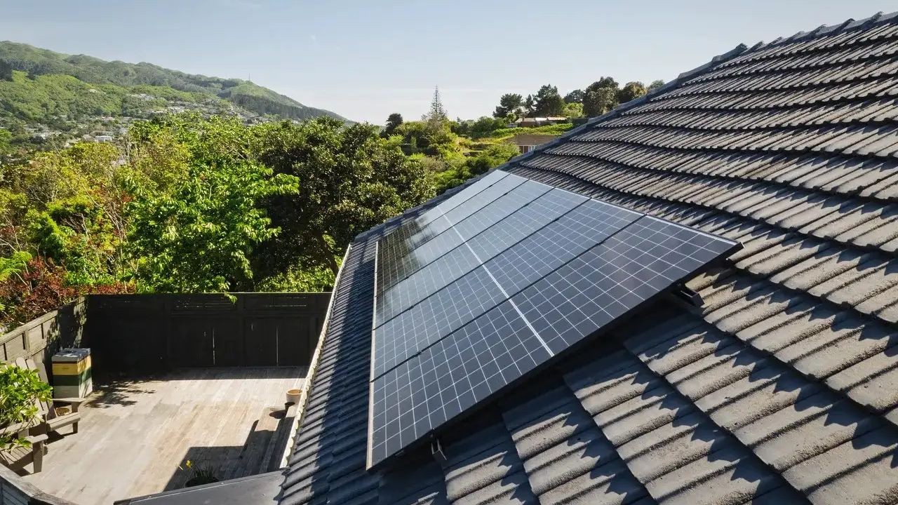 Why Most Australian Solar Panels End Up in Landfill – How It’s Quietly Powering Australia’s Future