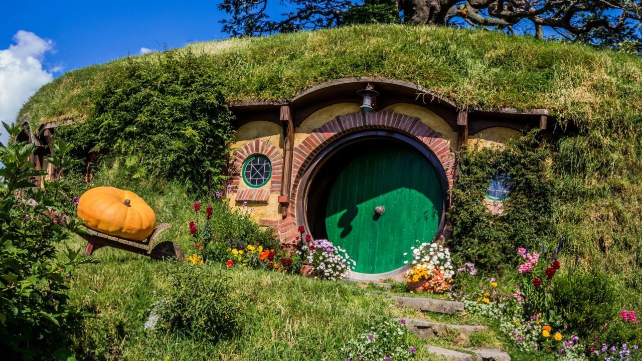 How New Zealand’s Filming Locations Compare to Global Hotspots like Iceland and Canada – The Smart Way to Make It Work in NZ