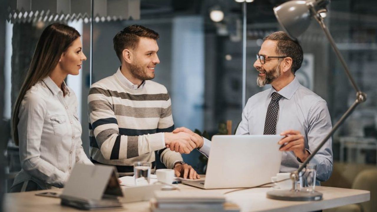 What Mortgage Brokers Don’t Want First-Home Buyers to Know – The Risks, Rewards, and Realities for New Zealanders
