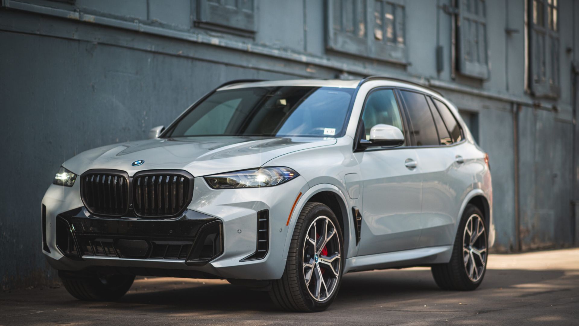 BMW X5 xDrive50e Review & Walkaround | Luxury, Power & Efficiency Combined