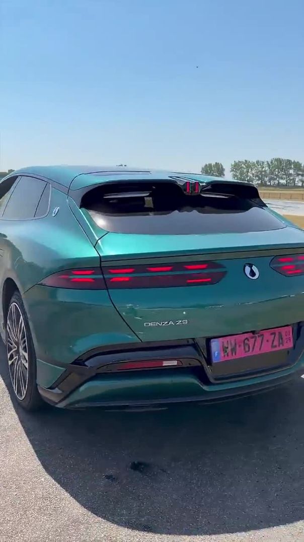 Denza Z9 GT Drifts Itself! 😱🏎️