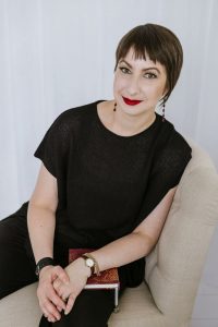 Davinia Evans author