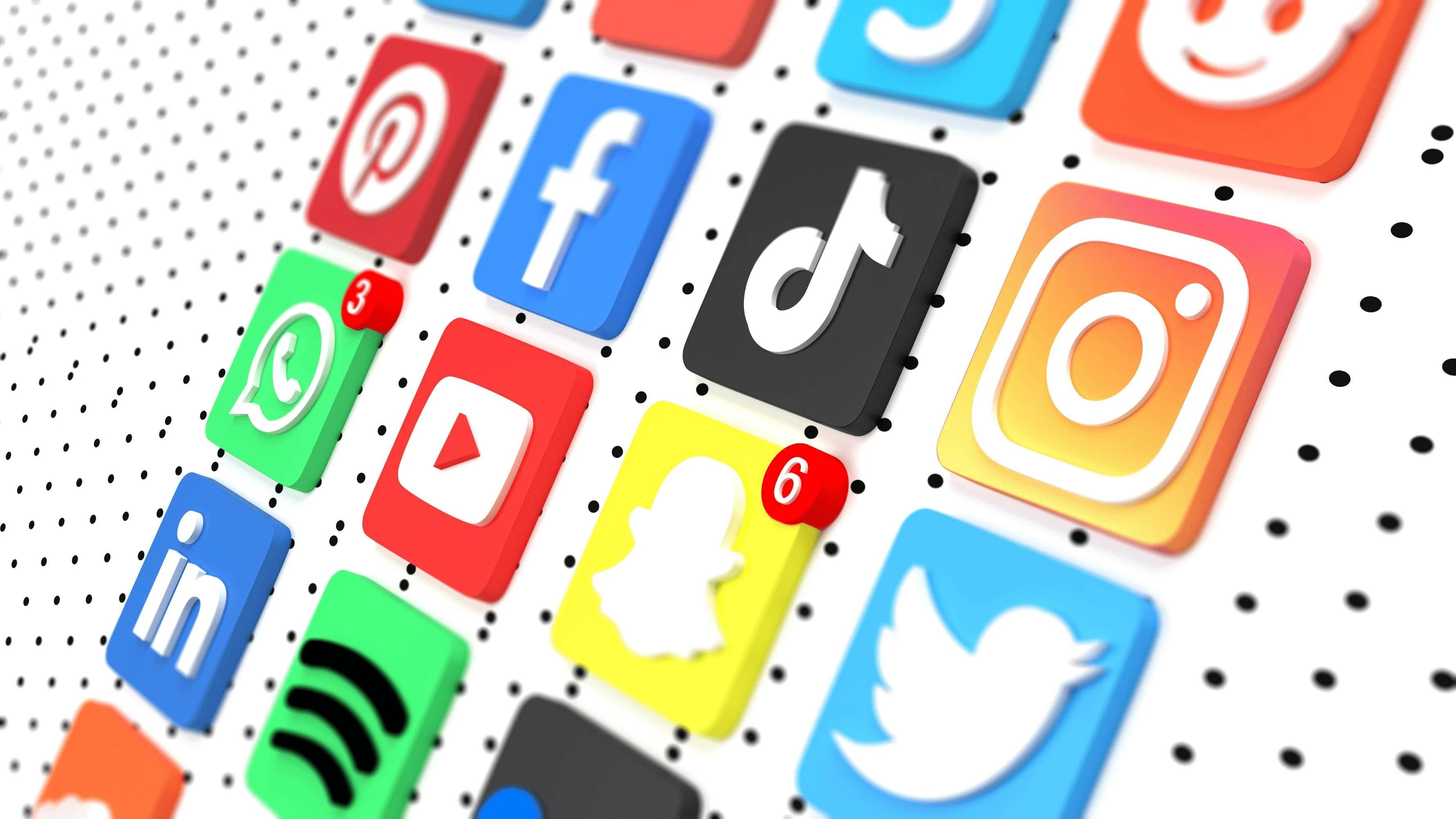What is socal media marketing?